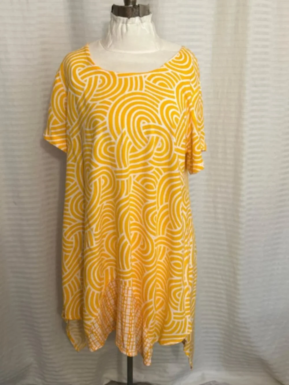 Anna Ocean yellow geometric tunic
